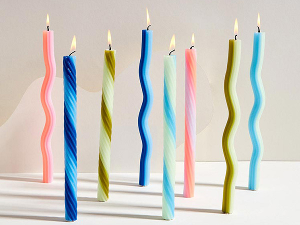 Amazon.com: Wiggle Candles (2 Pack) - Joyful Dancing Design