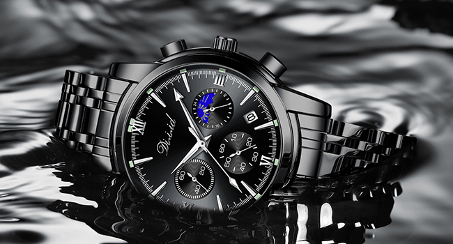 Water resistant up to 3 ATM.