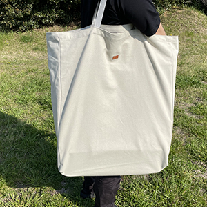 【色: スモークアイボリー(2脚セット)】RcrCamp 難燃アルミキルトチェア Amazon.co.jp: RcrCamp 難燃アルミキルトチェア 2脚セット 収納