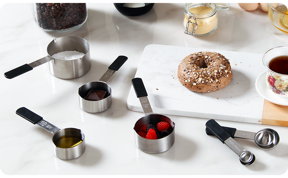 measuring cup