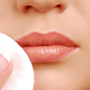 How to remove the waterproof matte liquid lipstick