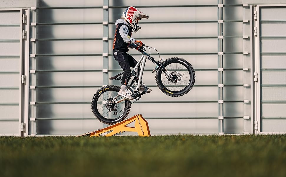 Large manufacture image 1