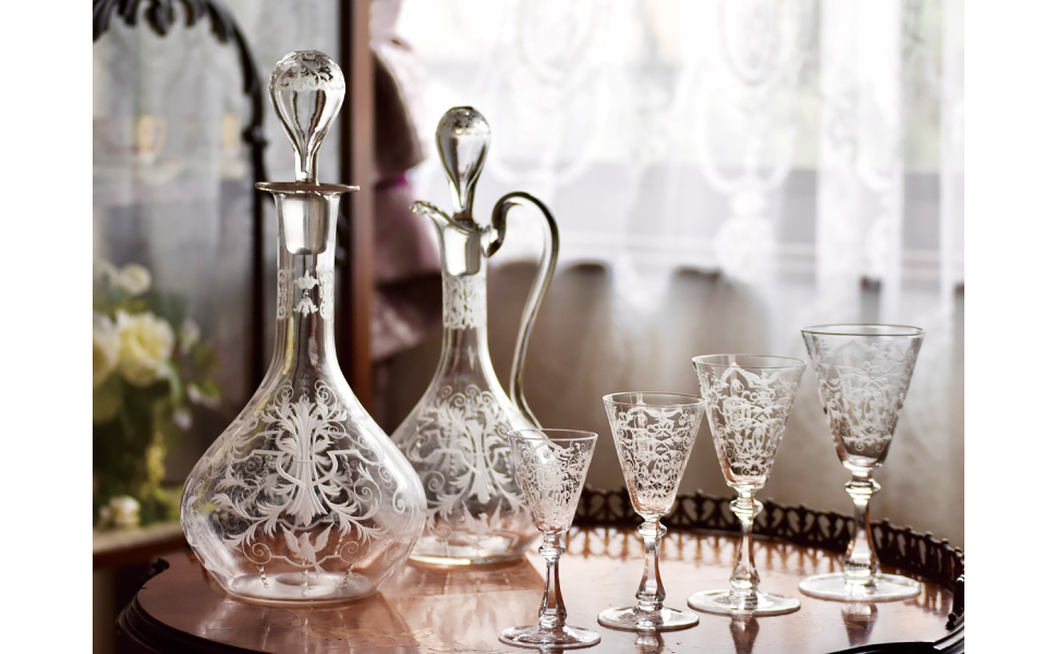 【貴重】ガラスの百科事典 あたらしい西洋アンティークガラスの教科書 世界史とデザインで