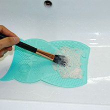 brush cleaning mat