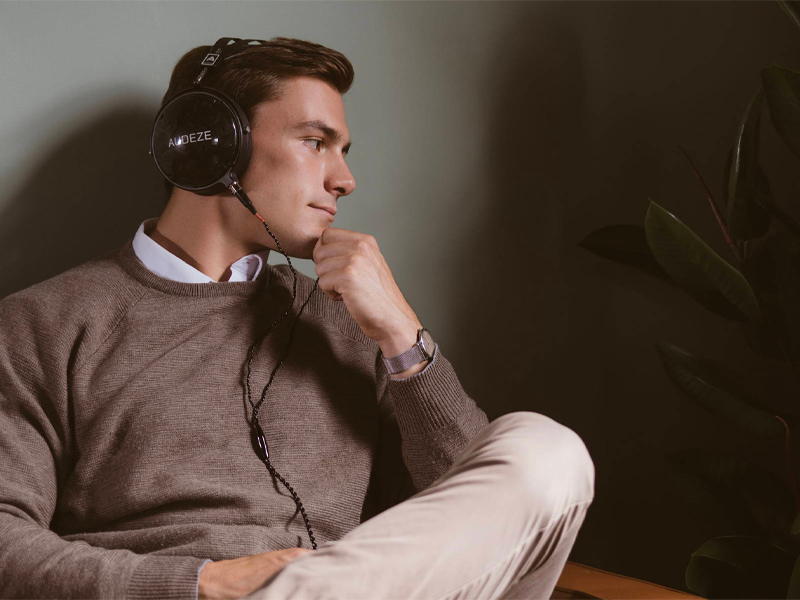 LCD-2 Closed-Back Headphone 