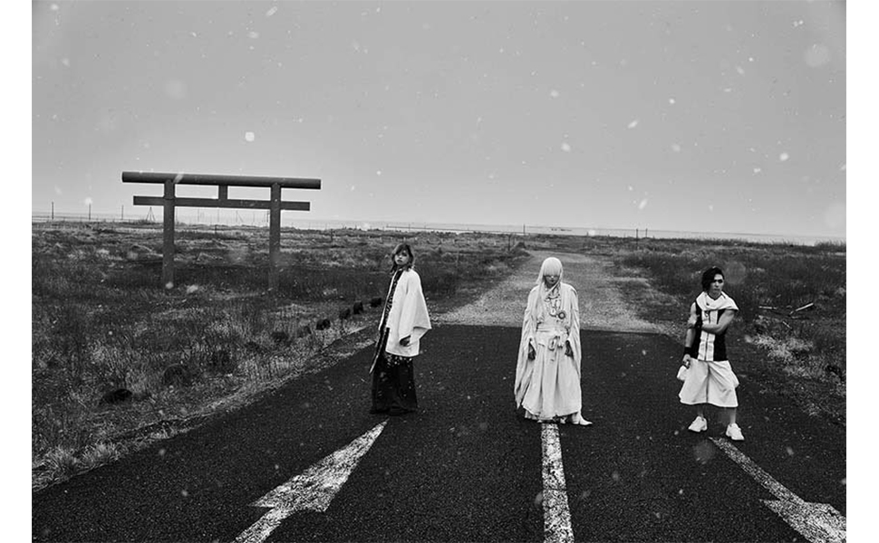 真天地開闢集団ジグザグ 夢幻 フォトブック 611txhdiuFL._UF350,350_QL50_.jpg
