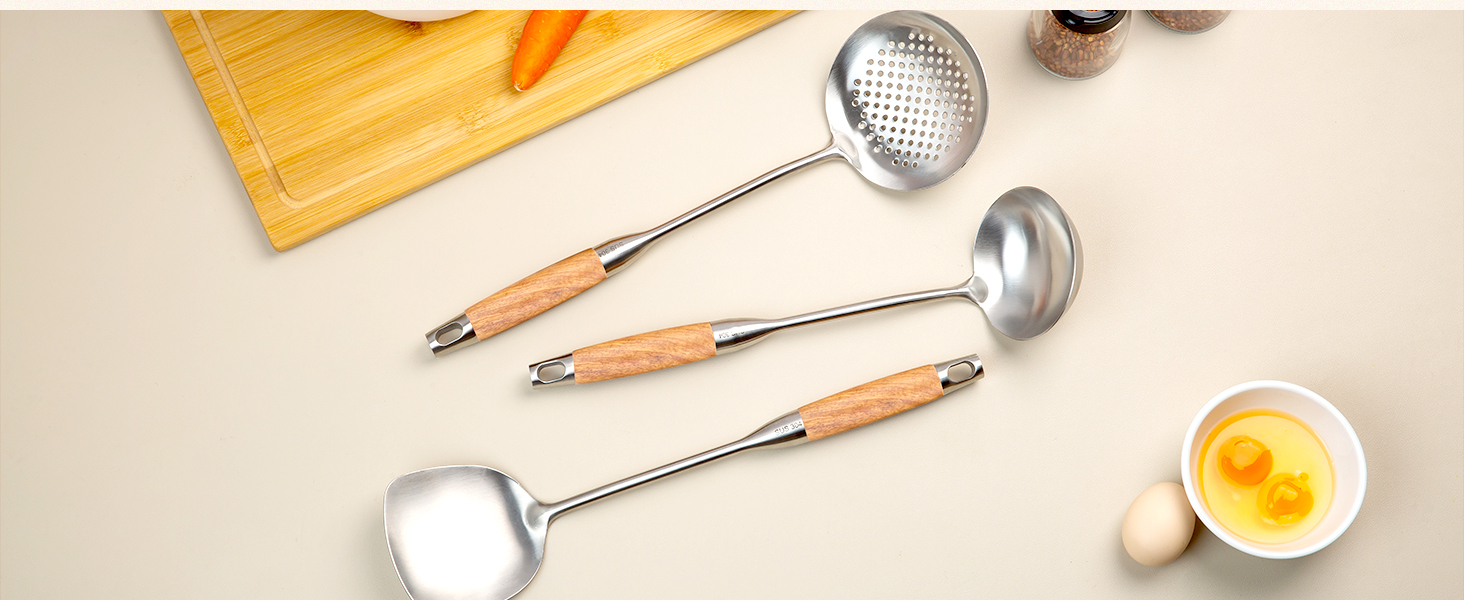 Wooden Handle 14-15 Inch