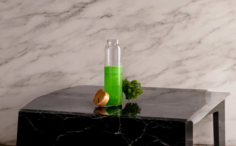LeCasa - Borosilicate Glass Bottle With Golden Colour Screw Lid - 3079 | Capacity - 500ML