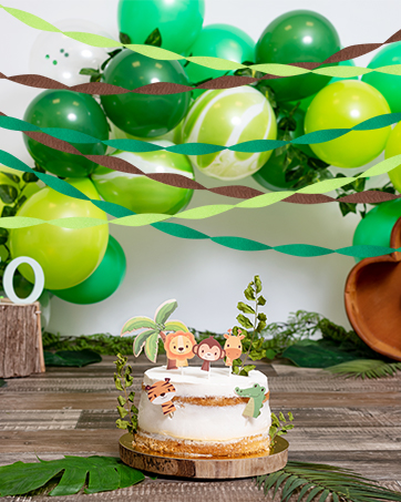 Hanging Crepe Paper Streamer Decoration, Green, 81-ft, St