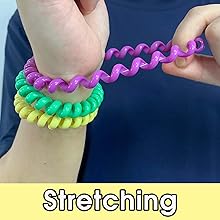 Stretching bracelets