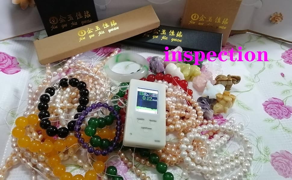 氷飄花　翡翠色バングル　新疆産天然天山翠玉　氷翠バングル　55.5 訳あり値段 天然新疆天山翠雪翠冰種飄花玉鐲子國風正品金絲玉女款手鐲送女友