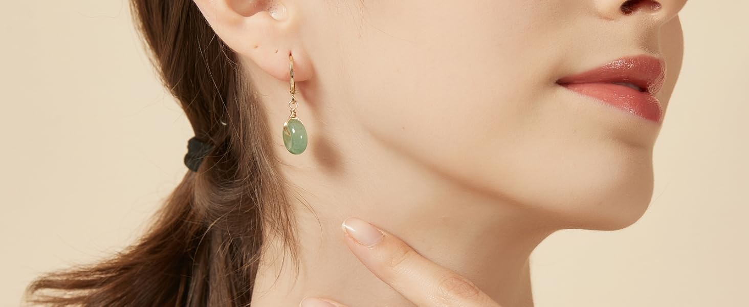 Dongling jade earring