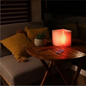 Lámpara de libro led para iluminar la terraza de tu casa. Decoración chic para la terraza.