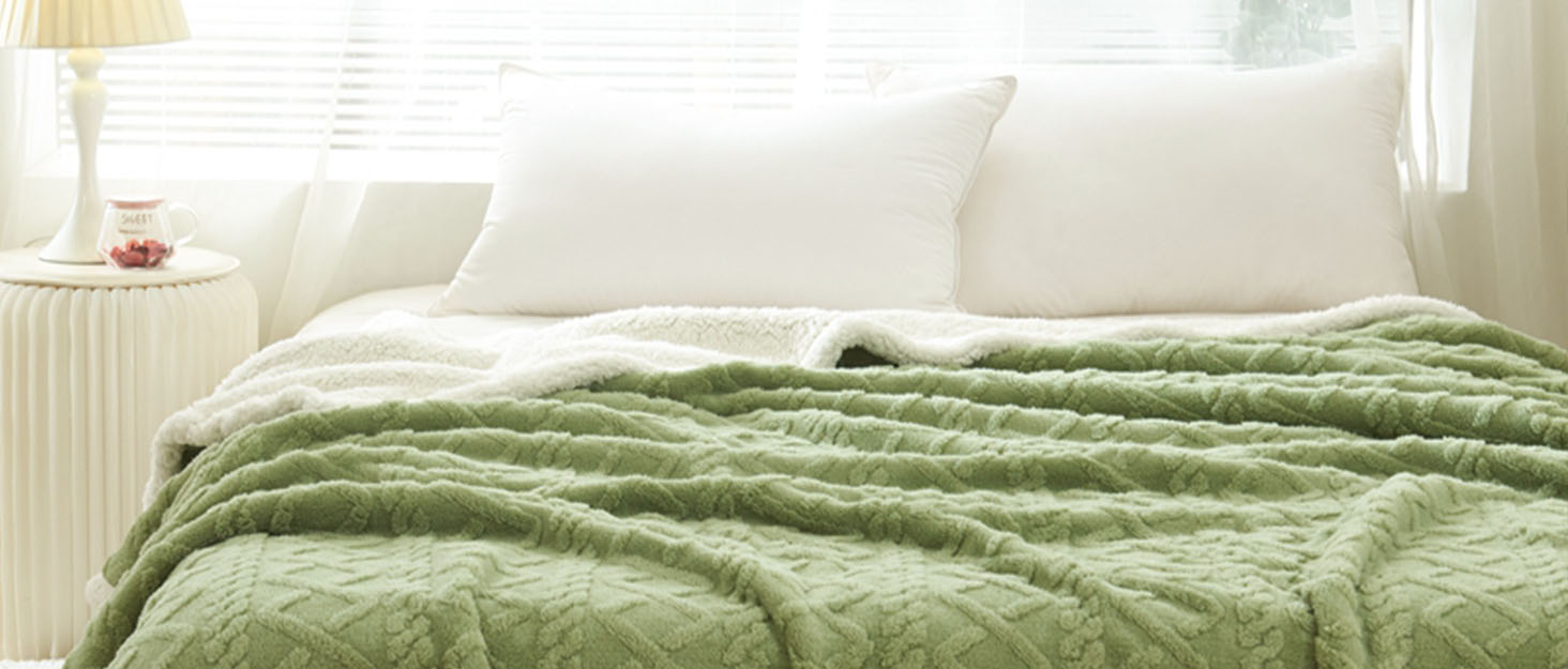 Soft Fleece Sherpa Throw Blanket