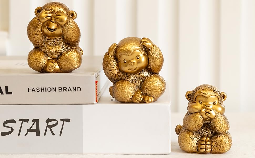 3 Wise Monkeys Statue.See no evil, hear no evil, speak no