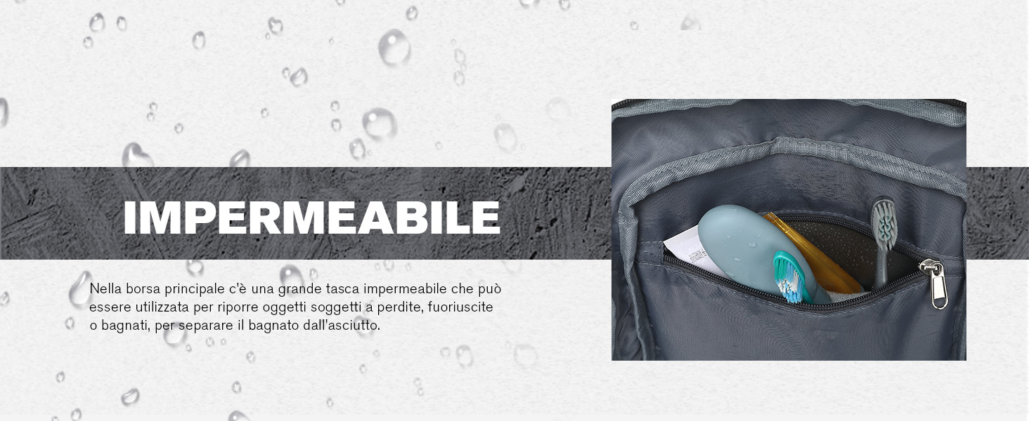 La caratteristica dello zaino resistente all'acqua è in mostra. Dettaglio dello scomparto con cerniera con gli oggetti all'interno, accanto al testo «IMPERMEABILE» e allo sfondo con