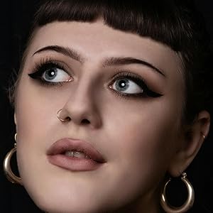 باليت بودرة ظلال عيون سوداء مفردة من سويوكفي ذات صبغة عالية تدوم طويلا بلون اسود كثيف 8 باليت بودرة ظلال عيون سوداء مفردة عالية الصبغة