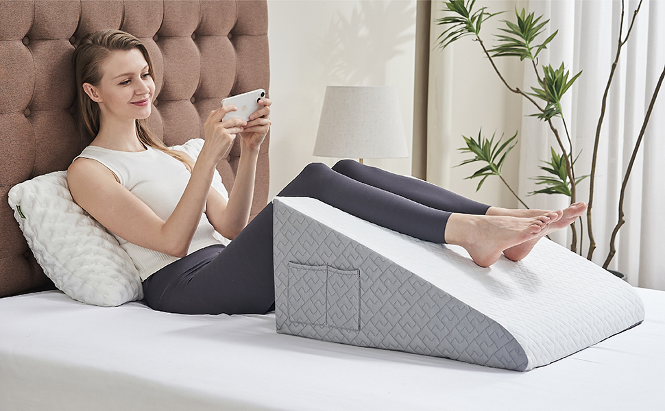 Eastoptex Bed Wedge Pillow for SleepingMemory Foam Wedge Pillows for After Surgery