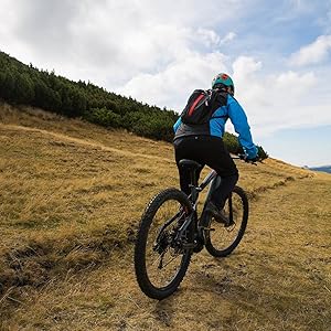 Porte-bouteille vélo avec bouteille