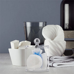 DEAYOU 4 Pack Clear Plastic Apothecary Jars, Plastic Storage Jar Canister With Airtight Lid, Cotton Ball Holder Bathroom, Candy Cookie Container Organizer For Bath Salt, Vanity, 33 Oz/23 Oz/13 Oz