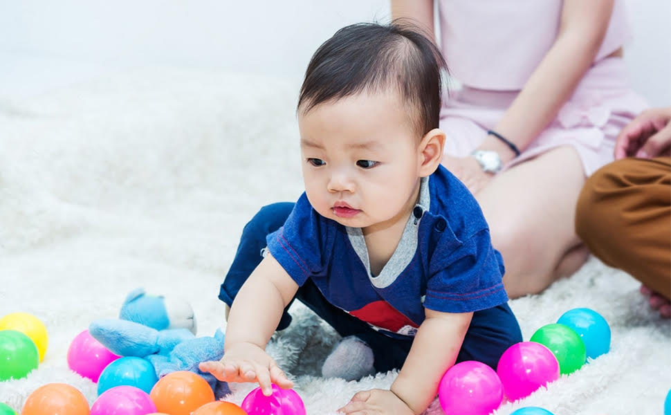 Webby Colourful Kids Pool Fun Balls(7CM)
