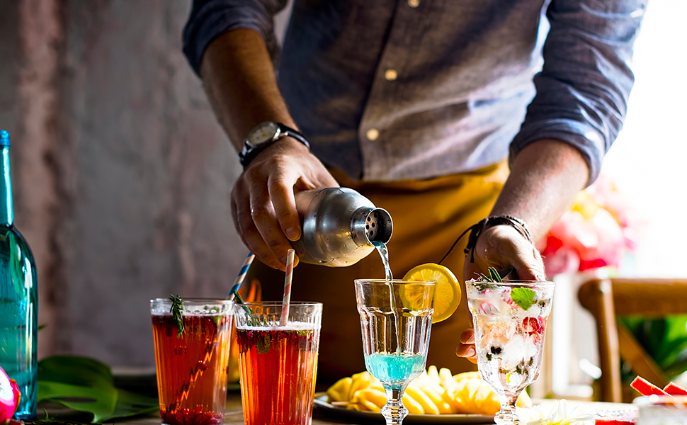 Cocktail Shaker Martini Shaker Drink Shaker 18.6oz