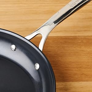 Jamie Oliver by Tefal Direct Cook Poêle 28cm Antiadhésif en Céramique pour Cuisine Professionnelle Facile à Nettoyer 880 E099ee0c 3dd7 4a12 9659 6a970dedfa92. CR0,0,600,600 PT0 SX300 V1