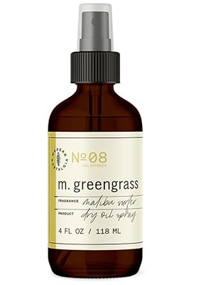 Malibu Surfer Dry Oil Spray on white