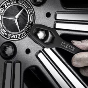 両口万能レンチ