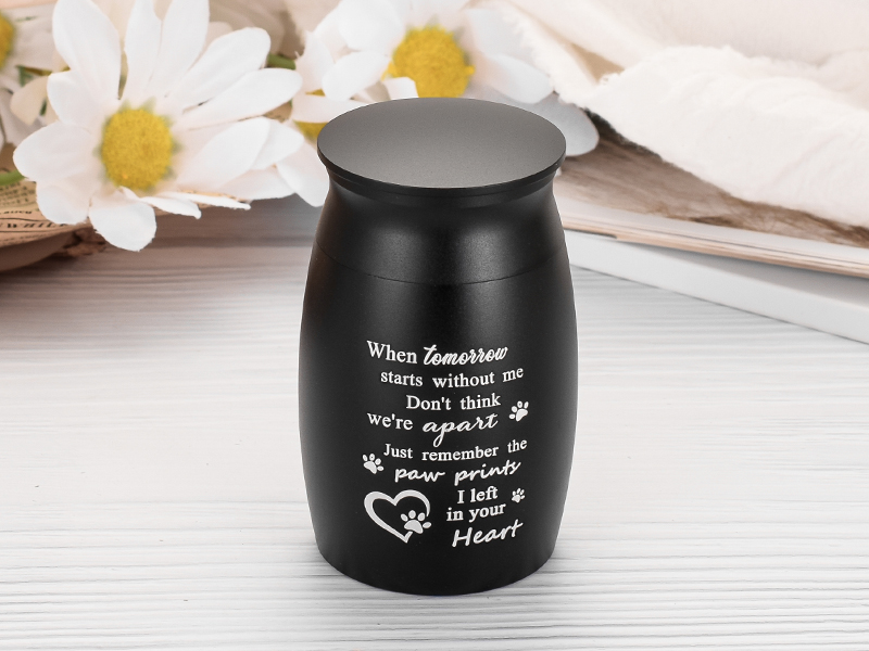 dog urn