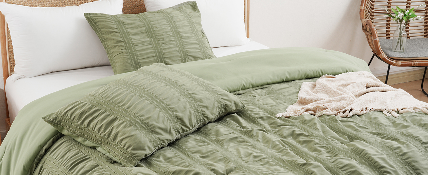 PHF Soft Seersucker Comforter Set Queen Size, 3 Pieces