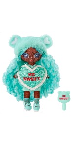 Na! Na! Na! Surprise  Sweetest Hearts Doll  - Cynthia Sweets