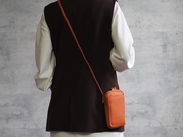 Amazon.co.jp: 【グッシオ レザー】本革 スマホショルダー