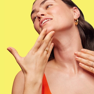 Apply neck cream CA