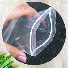 huruirui 8x12cm/200pcs Sachet Plastique Transparent Zip Refermables Pochon  Petit Emballage Sac Plastique Sachet Zip Petit Fort et Robuste Adaptés au  Stockage Hermétique de Petits Objets : : Cuisine et Maison