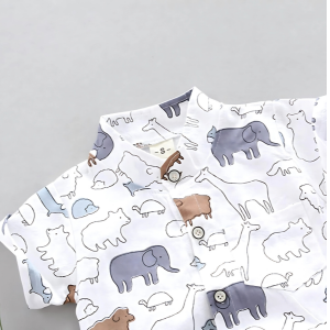 Flat Collar Printed Shirt.