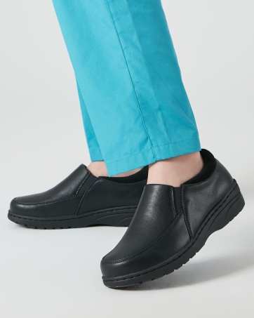 Black01