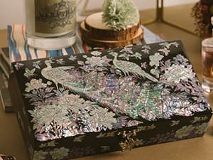 PERFECT ADDITION TO YOUR DRESSING TABLE