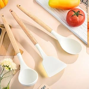 wooden utensil set