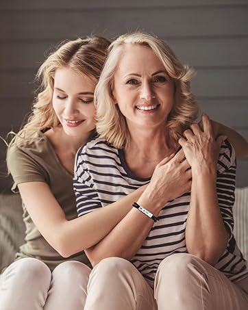 mama bracelet