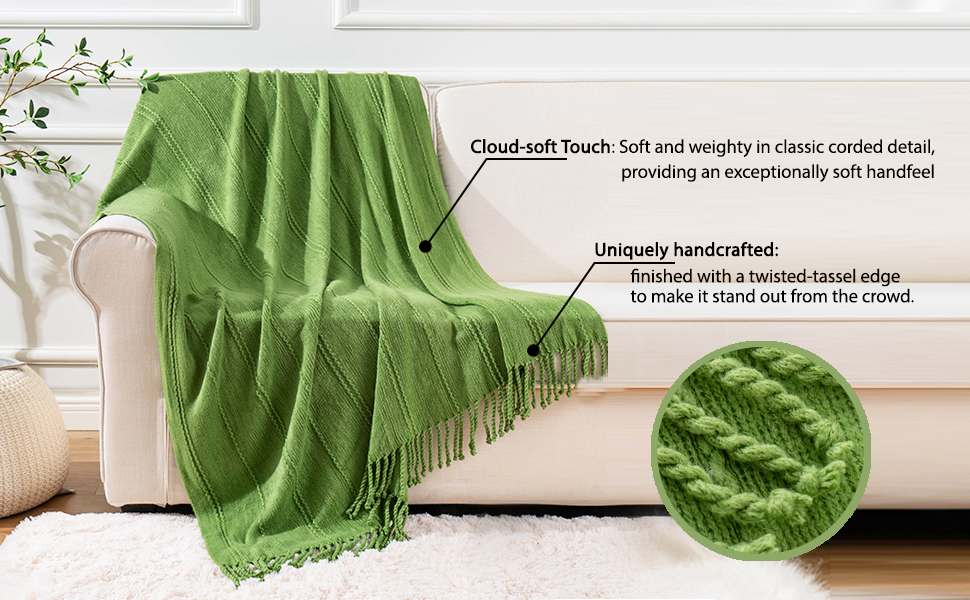 BATTILO HOME Knitted Throw Blanket Green Farmhouse Woven