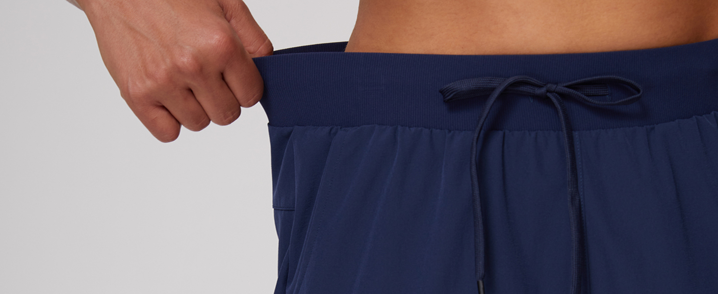 hiking shorts waistband