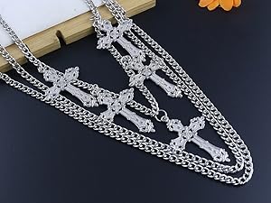 The cross jeans chain is made of aluminum to prevent rust and wear