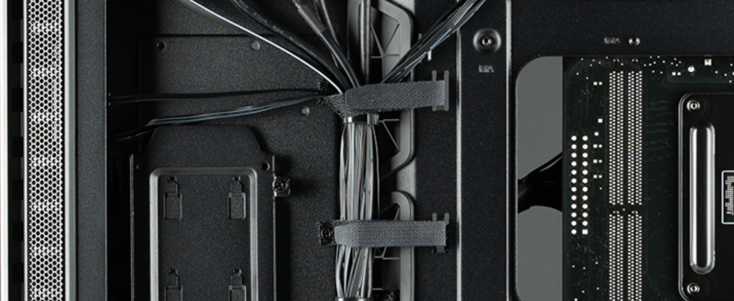 The Mantis ESports gaming PC case has plenty of cable management room