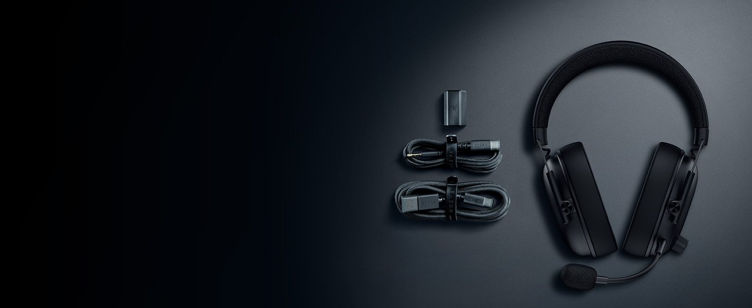 Casque sans fil noir affiché sur fond sombre, montrant différents angles et composants du produit.