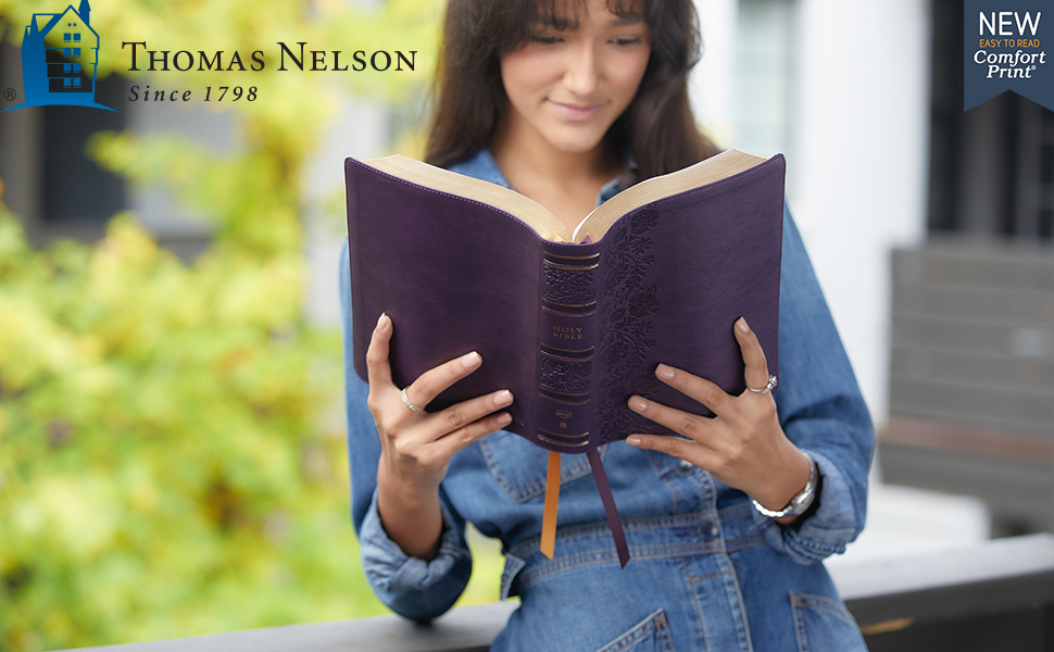 Thomas Nelson Bible publishers, comfort print, easy to read bible layout, majestic king james Bibles