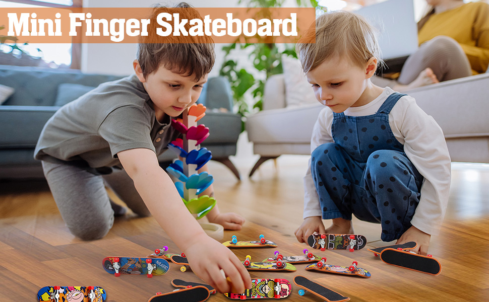 Hortsun 100 Pieces Mini Finger Skateboard, Finger Boards Set With Double Sided Pattern Creative Novelty Birthday Party Favors Exchange Gift Goodie Bag Stuffers, Random Pattern