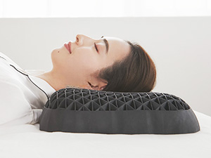 Amazon｜ヒツジのいらない枕 まくら 首が痛くならない 枕高め