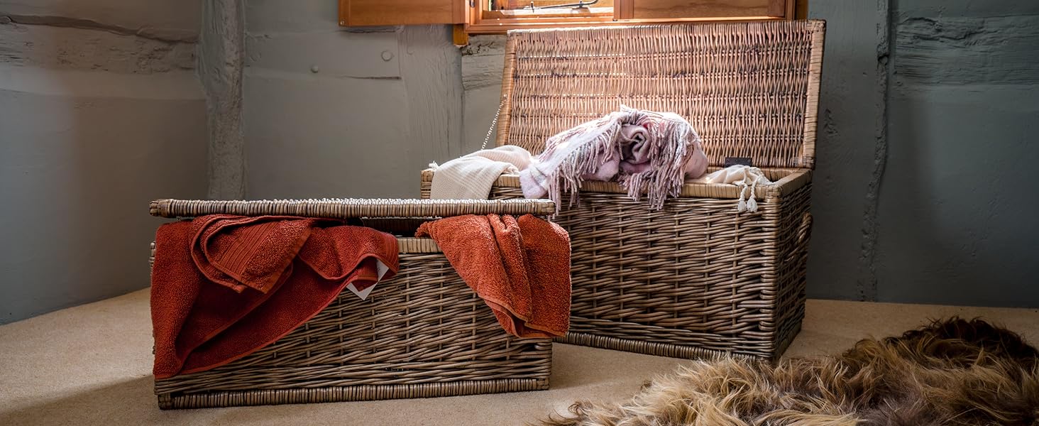 Arthur Cameron Deluxe Modena Wicker Storage Basket Trunk Chest with Lid