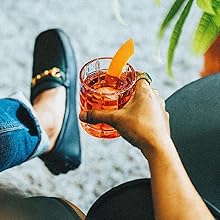 4 Square Engraved Glass Set 4 Negroni drink in glass lifestlye shot